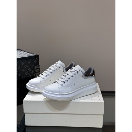 Mcqv*en sneakers - MC031