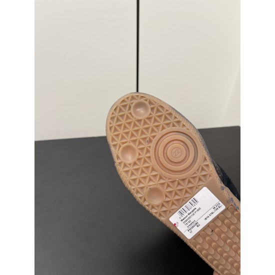 Ma1s0n Marg*e1a Sneakers MM022