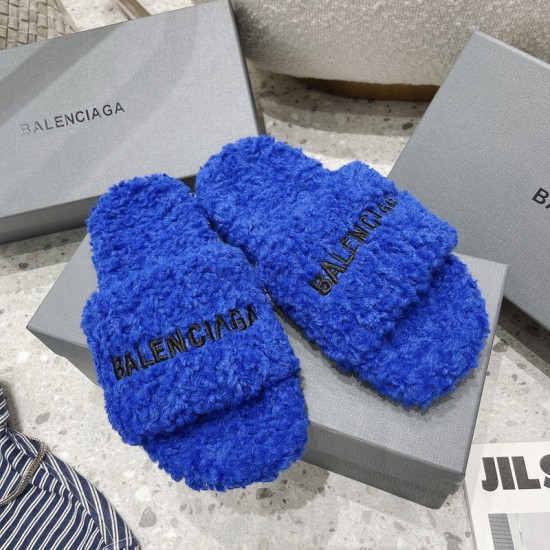 Ba1en*iaga Slippers BBS-014
