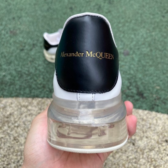 Mcqv*en sneakers - MC028