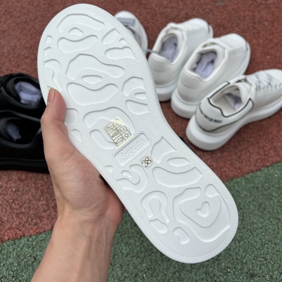 Mcqv*en sneakers - MC019