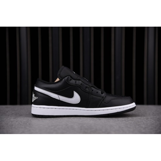 Jordan 1 Low Black White (Women